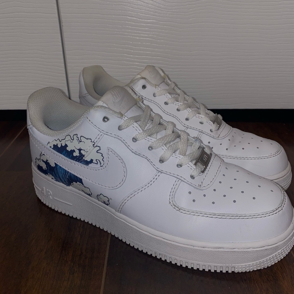 CUSTOM NIKE AIR FORCE 1S